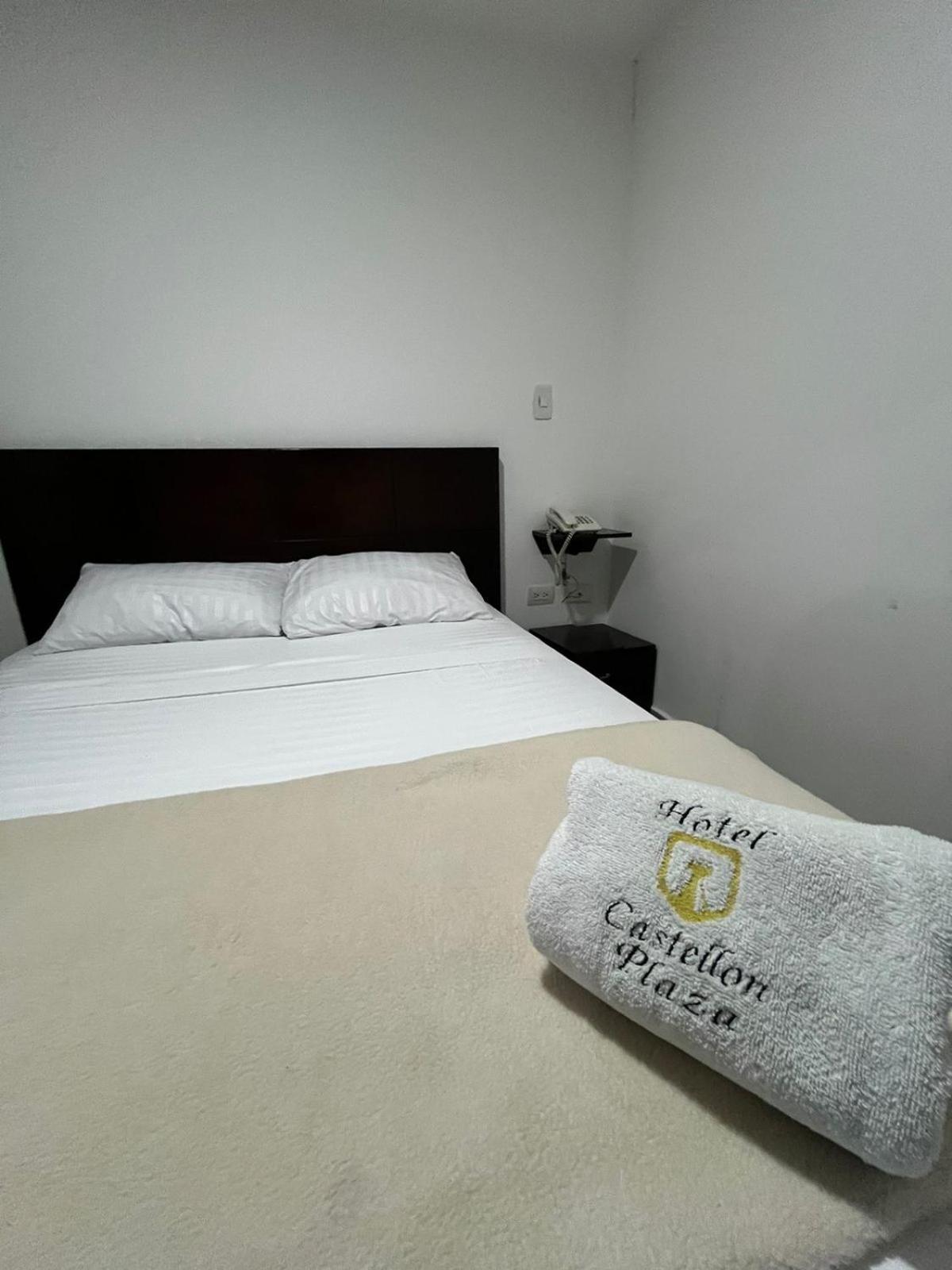 Hotel Castellon Plaza Pereira Exterior photo
