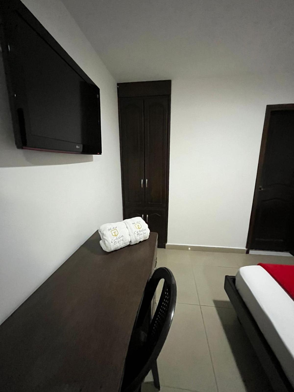 Hotel Castellon Plaza Pereira Exterior photo
