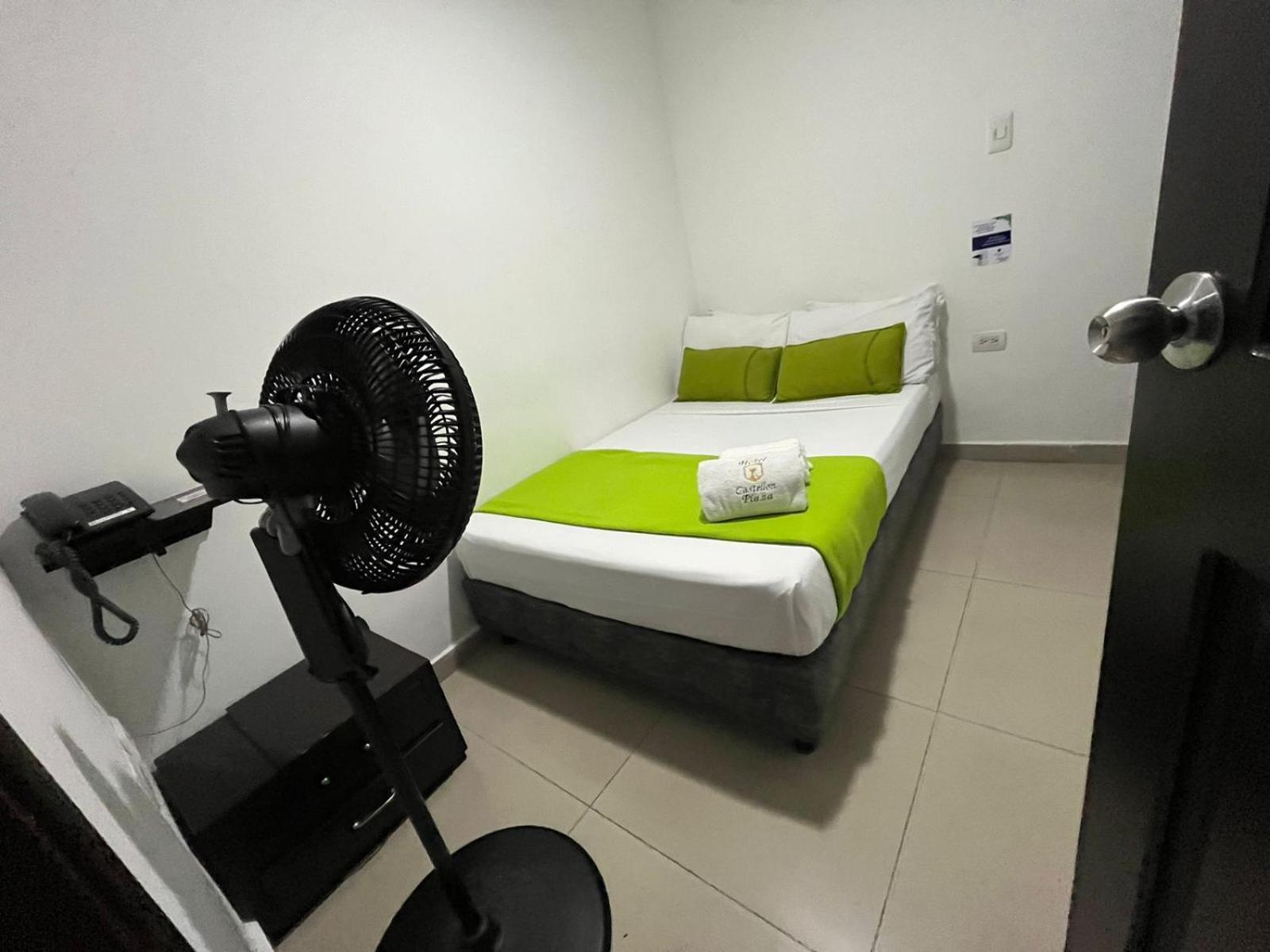 Hotel Castellon Plaza Pereira Exterior photo