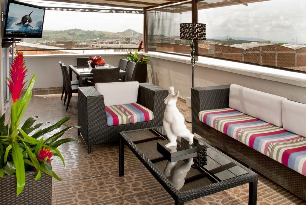 Hotel Castellon Plaza Pereira Exterior photo